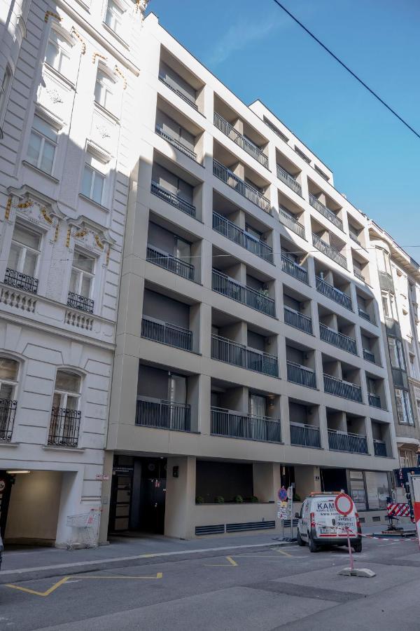Moderne Trifft Tradition Im Herzen Wiens エクステリア 写真